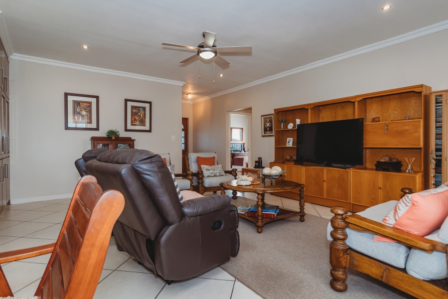 3 Bedroom Property for Sale in Kraaibosch Country Estate Western Cape